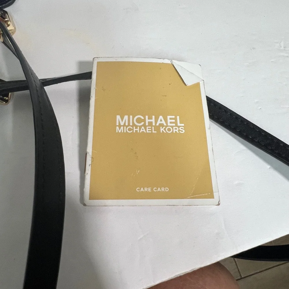 Michael Kors Trisha Crossbody Women Medium Black Pebbled Leather Gold Hardware